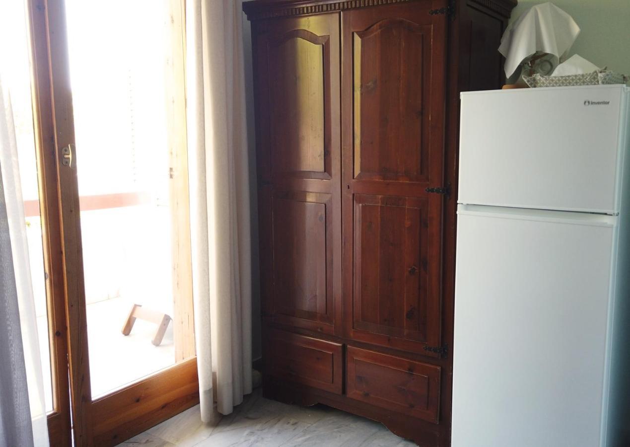 Fistiki Rooms Agia Marina  Zewnętrze zdjęcie